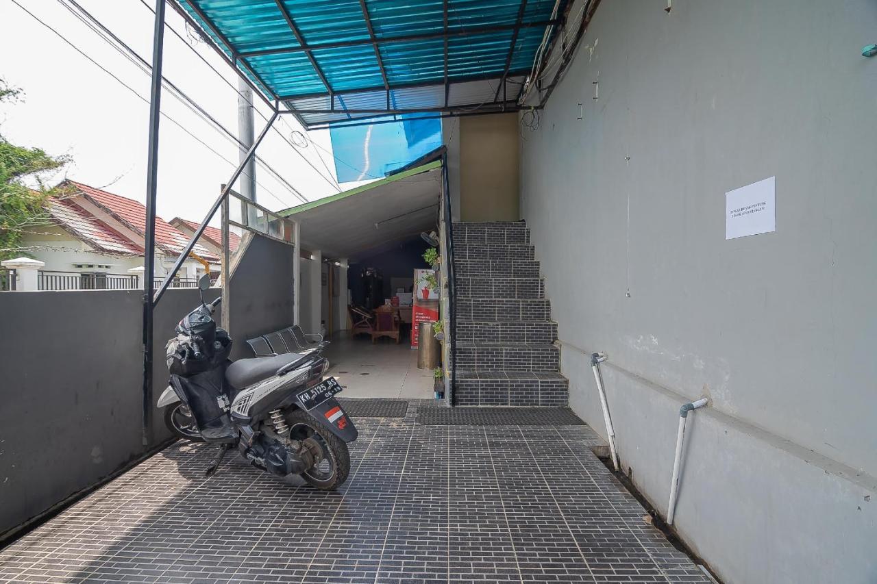 Reddoorz Syariah At Jalan Cilik Riwut Kapuas Otel Kualakapuas Dış mekan fotoğraf