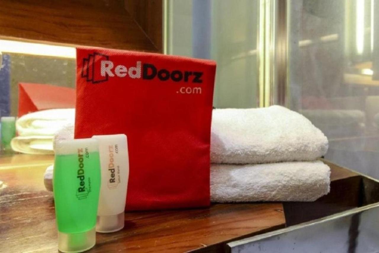 Reddoorz Syariah At Jalan Cilik Riwut Kapuas Otel Kualakapuas Dış mekan fotoğraf